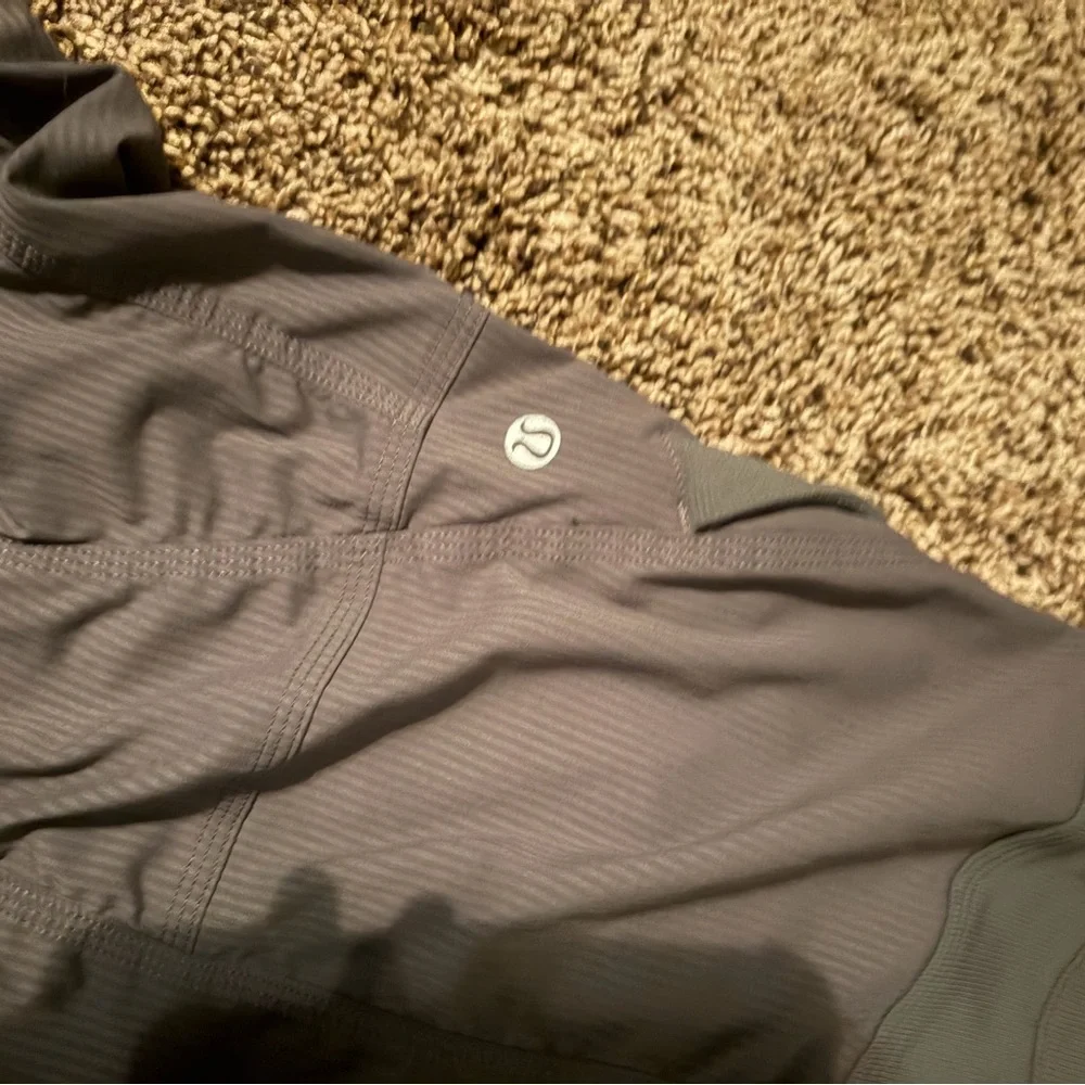 Gray lululemon dance studio Pants - Picture 4 of 5